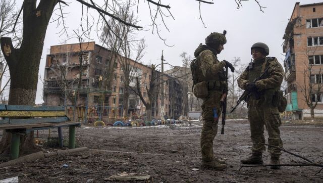 New Russian campaign tries to entice men to fight in Ukraine