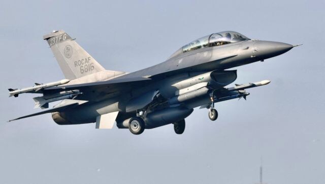 Former rebels accuse Mali's governing junta of 'provocation' after military jet flyover