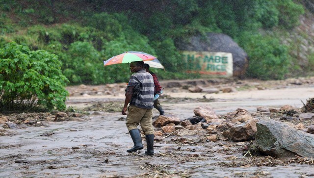 Malawi declares 14 days of mourning over cyclone deaths