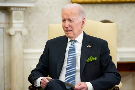Biden calls for tougher penalties for execs of failed banks