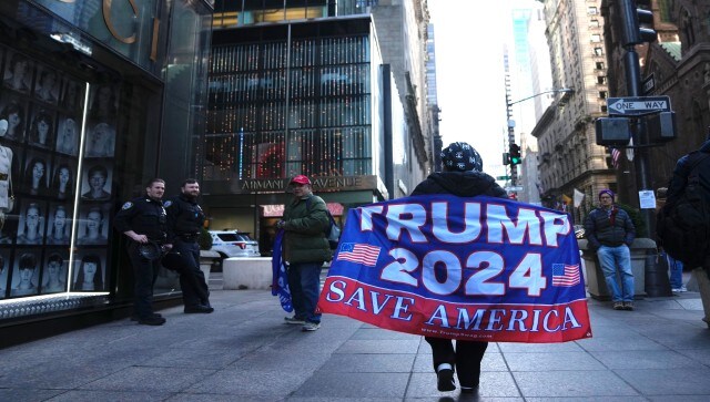 The New York Police Department has geared up for an unprecedented arrest or self-surrender, which would see an ex-leader of the United States booked, fingerprinted and possibly even handcuffed, by erecting barricades outside Manhattan District Attorney Alvin Bragg’s office and Trump Tower on Fifth Avenue. AP