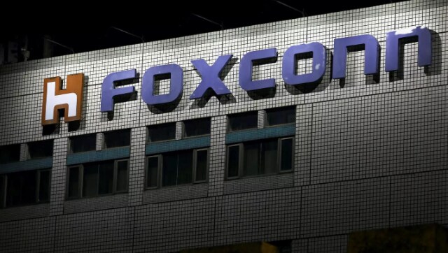 Foxconn sees AI driving strong server demand, but full year to be flat