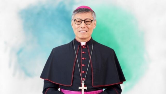 Hong Kong's top Catholic cleric Bishop Stephen Chow to visit Beijing in first trip in 3 decades