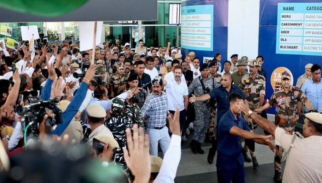 As MPs were detained and taken to local police stations in a bus, the march gradually dispersed. Officers claimed they lacked permission for the march. Moreover, the President had not allowed them to schedule a meeting. Image Courtesy: @rautsanjay61/Twitter As MPs were detained and taken to local police stations in a bus, the march gradually dispersed. Officers claimed they lacked permission for the march. Moreover, the President had not allowed them to schedule a meeting. Image Courtesy: @rautsanjay61/Twitter