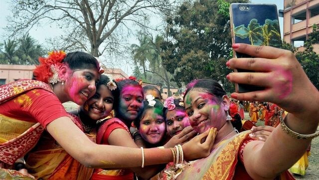 Holi 2023: Tips to protect your smartphones & other gadgets while playing with colours Holi 2023: Tips to protect your smartphones & other gadgets while playing with colours