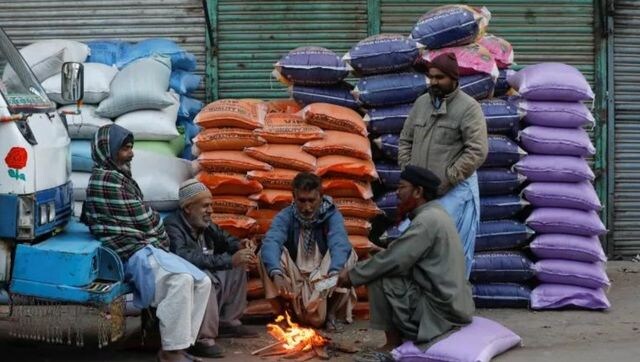 Bankrupt Pakistan to beg US to push for stalled IMF bailout package
