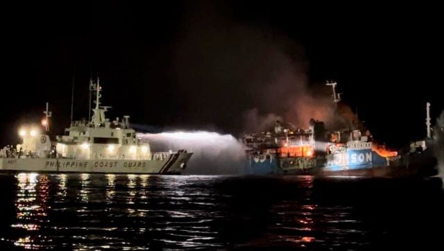 31 killed after fire rips through Philippine ferry