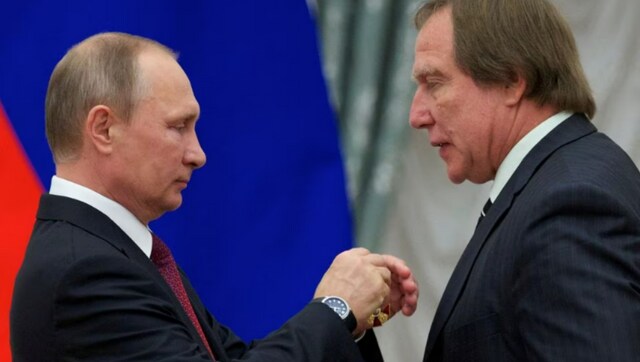 Four Swiss bankers to face trial for securing Putin's money in bank