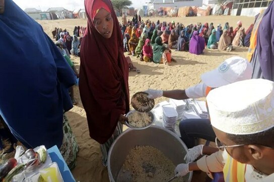 Some in dry Somalia break Ramadan fast with little but water