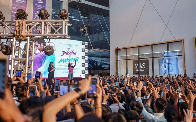 As Ranbir and Shraddha are making their presence in multiple cities around the nation for the promotions, fans are eagerly waiting to see their fresh and sizzling chemistry on the screen. While Ranbir was in Kolkata, Shraddha went to Indore previously for the promotions of the film and their fans are constantly keeping an eye on where they are going to head ahead on their promotional journey. As Ranbir and Shraddha are making their presence in multiple cities around the nation for the promotions, fans are eagerly waiting to see their fresh and sizzling chemistry on the screen. While Ranbir was in Kolkata, Shraddha went to Indore previously for the promotions of the film and their fans are constantly keeping an eye on where they are going to head ahead on their promotional journey.