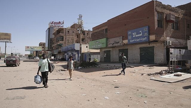 Sleeping on the floor, no food, and more: How Sudanese struggle to survive amid heavy fighting Sleeping on the floor, no food, and more: How Sudanese struggle to survive amid heavy fighting