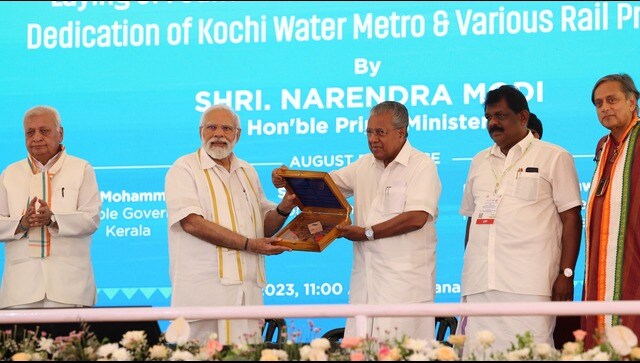 The Prime Minister also dedicated to the nation various developmental projects, including the Kochi Water Metro, and said as states develop, the country will develop faster. He said the central government lays emphasis on cooperative federalism and believes that if the states develop, it will help in the development of the country. Image Courtesy: @narendramodi/Twitter The Prime Minister also dedicated to the nation various developmental projects, including the Kochi Water Metro, and said as states develop, the country will develop faster. He said the central government lays emphasis on cooperative federalism and believes that if the states develop, it will help in the development of the country. Image Courtesy: @narendramodi/Twitter