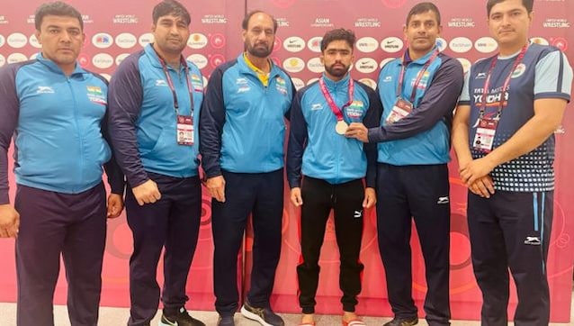 India win three medals at Asian Wrestling Championships India win three medals at Asian Wrestling Championships