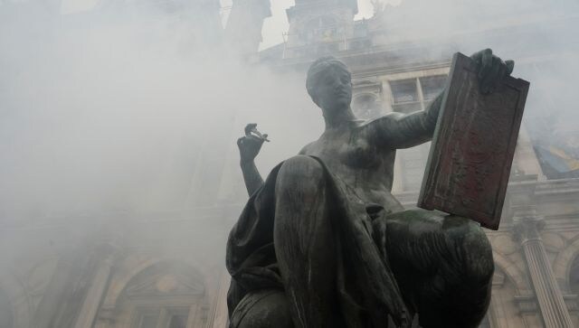 Hundreds of protesters, including Union activists, rallied outside the Paris City Hall to oppose the council’s decision. Fires were also started across the capital city, with police using tear gas at some places to disperse the protesters. AP Hundreds of protesters, including Union activists, rallied outside the Paris City Hall to oppose the council’s decision. Fires were also started across the capital city, with police using tear gas at some places to disperse the protesters. AP