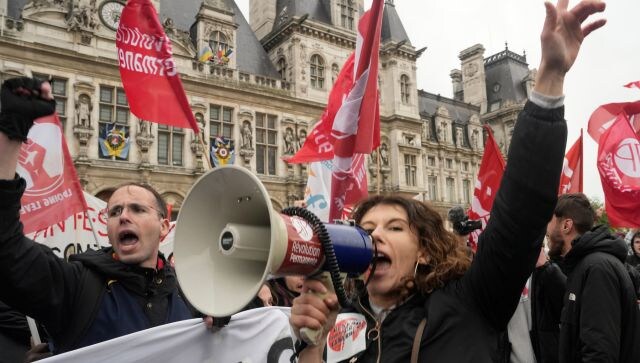 France’s main labor unions have vowed to continue the fight till the legislation is withdrawn. The leader of the French Union CGT has called on workers to return to the streets for a “historic” protest on 1 May – international workers’ day. AP France’s main labor unions have vowed to continue the fight till the legislation is withdrawn. The leader of the French Union CGT has called on workers to return to the streets for a “historic” protest on 1 May – international workers’ day. AP