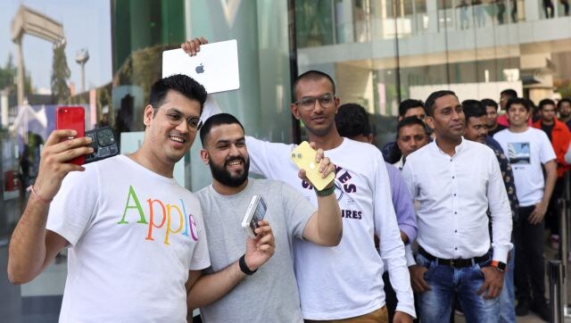 Many visitors wore T-shirts in the style favoured by co-founder Steve Jobs. They said the launch of the Apple retail store is just different. “There’s just no comparison. It’s so exciting,” said 23-year old Aan Shah, who travelled from Ahmedabad. Reuters Many visitors wore T-shirts in the style favoured by co-founder Steve Jobs. They said the launch of the Apple retail store is just different. “There’s just no comparison. It’s so exciting,” said 23-year old Aan Shah, who travelled from Ahmedabad. Reuters