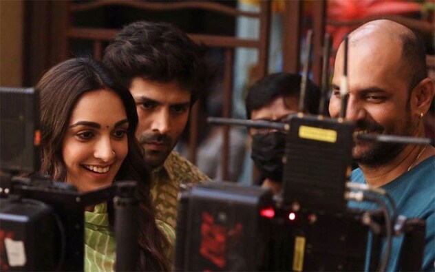 Satya Prem Ki Katha will mark Kartik Aaryan & Kiara Advani coming together for the second time after their latest venture. Moreover, having seen Kiara in such a stunning avatar, we can definitely expect to have a sizzling dance number of the actress. This has indeed raised our excitement to receive more information about the film. Satya Prem Ki Katha will mark Kartik Aaryan & Kiara Advani coming together for the second time after their latest venture. Moreover, having seen Kiara in such a stunning avatar, we can definitely expect to have a sizzling dance number of the actress. This has indeed raised our excitement to receive more information about the film.
