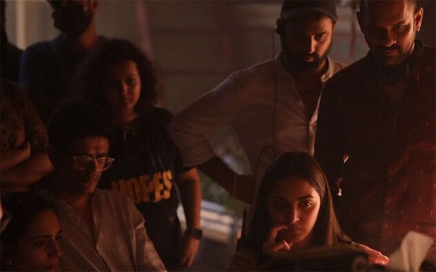 Kiara Advani wrote- “A film very close to my heart, a journey I will never forget, an experience I will cherish forever. Fortunate to have worked with the most passionate cast and crew who have put their heart and soul into our film. I’ve made new friends on this journey who I will love and value forever.” Kiara Advani wrote- “A film very close to my heart, a journey I will never forget, an experience I will cherish forever. Fortunate to have worked with the most passionate cast and crew who have put their heart and soul into our film. I’ve made new friends on this journey who I will love and value forever.”