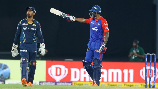 Aman Hakim Khan scored a gritty fifty to take DC to a decent total. Sportzpics