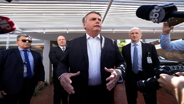 Brazil police raid ex-president Bolsonaro's home, seize phone Brazil police raid ex-president Bolsonaro's home, seize phone