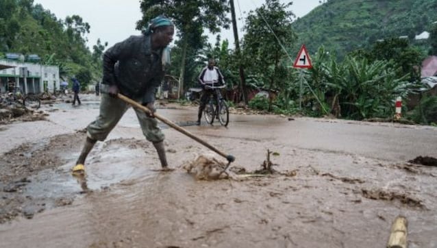 Floods, landslides from heavy rainfall kill at least 130 in Rwanda, thousands left homeless Floods, landslides from heavy rainfall kill at least 130 in Rwanda, thousands left homeless