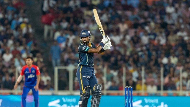 Hardik Pandya scored an unbeaten 59 but his efforts eventually went in vain. Sportzpics