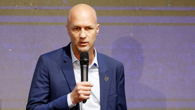 Barcelona sporting director Jordi Cruyff to leave at end of current season