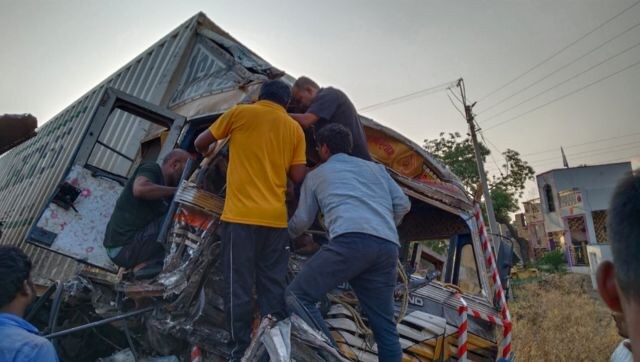 Maharashtra: 6 dead, 13 injured after passenger bus collides head-on with truck on Nagpur-Pune highway