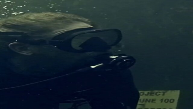 Florida professor breaks world record for living underwater