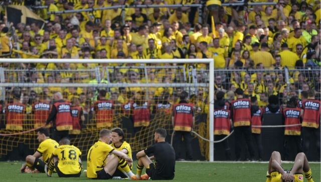 Dortmund's players, fans stunned after falling short in German title race
