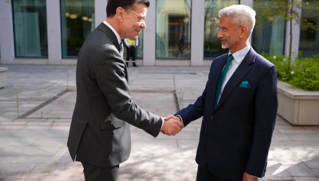 EAM Jaishankar meets Swedish PM Ulf Kristersson EAM Jaishankar meets Swedish PM Ulf Kristersson
