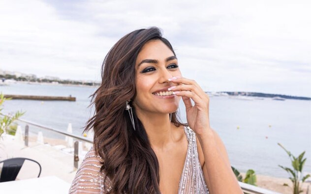 Mrunal Thakur has officially made her first of the two red carpet appearances at the Cannes Film Festival marking her first appearance at the India pavilion last night. Fans were waiting with immense eagerness to see her red carpet appearances and she sure hasn’t disappointed. Donning the perfect “Desi Girl” avatar, Mrunal stunned in her beaded embroidered saree custom made by Falguni and Shane Peacock, shoes by Jimmy Choo and earrings from Outhouse jewellery. Mrunal Thakur has officially made her first of the two red carpet appearances at the Cannes Film Festival marking her first appearance at the India pavilion last night. Fans were waiting with immense eagerness to see her red carpet appearances and she sure hasn’t disappointed. Donning the perfect “Desi Girl” avatar, Mrunal stunned in her beaded embroidered saree custom made by Falguni and Shane Peacock, shoes by Jimmy Choo and earrings from Outhouse jewellery.