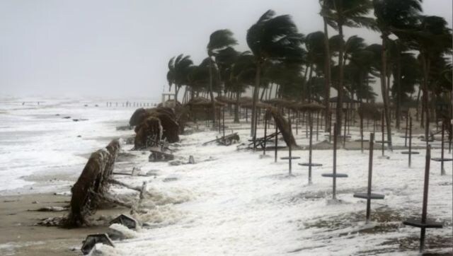 Cyclone Mocha hits Bangladesh, Myanmar coasts Cyclone Mocha hits Bangladesh, Myanmar coasts