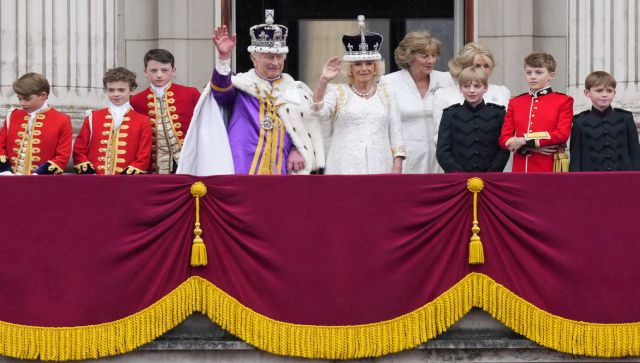 No uniform no balcony appearance How Harry was snubbed at coronation