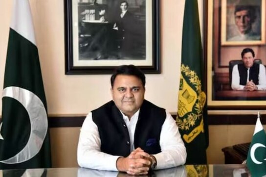 Pakistan: Imran Khan's close aide Fawad Chaudhry quits PTI amid government crackdown
