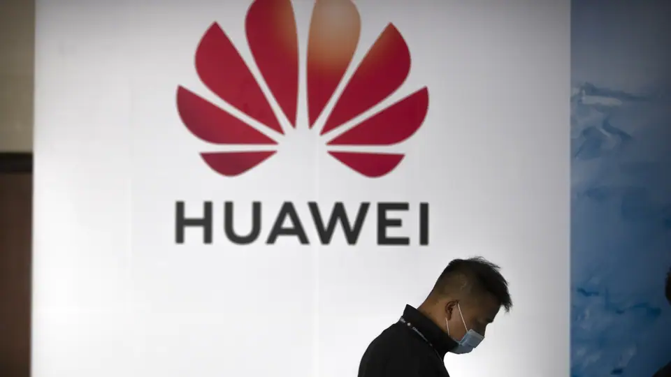 China slams EU ban on Huawei, ZTE demands equal treatment