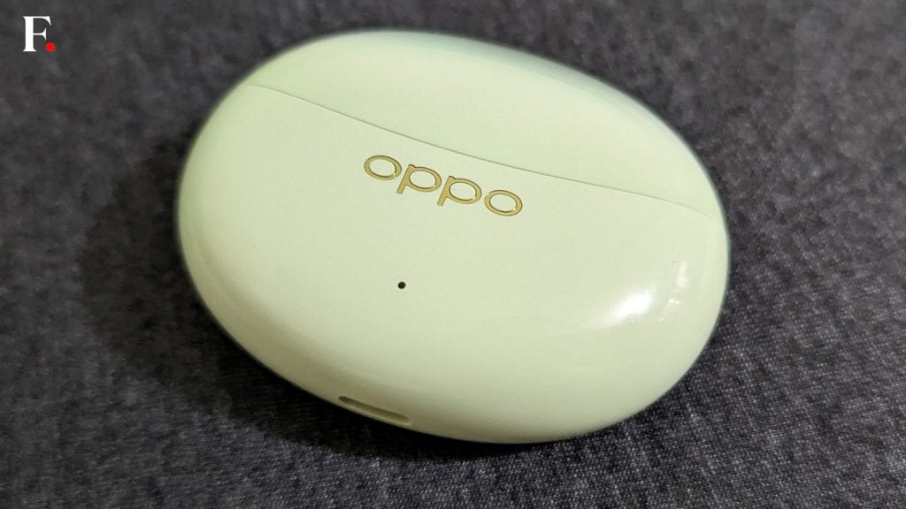 Oppo Enco Air3 Pro Review Case design1