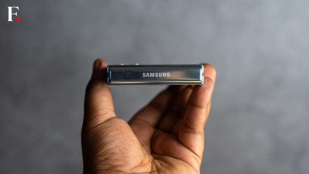 Samsung Galaxy Z Flip 5-08