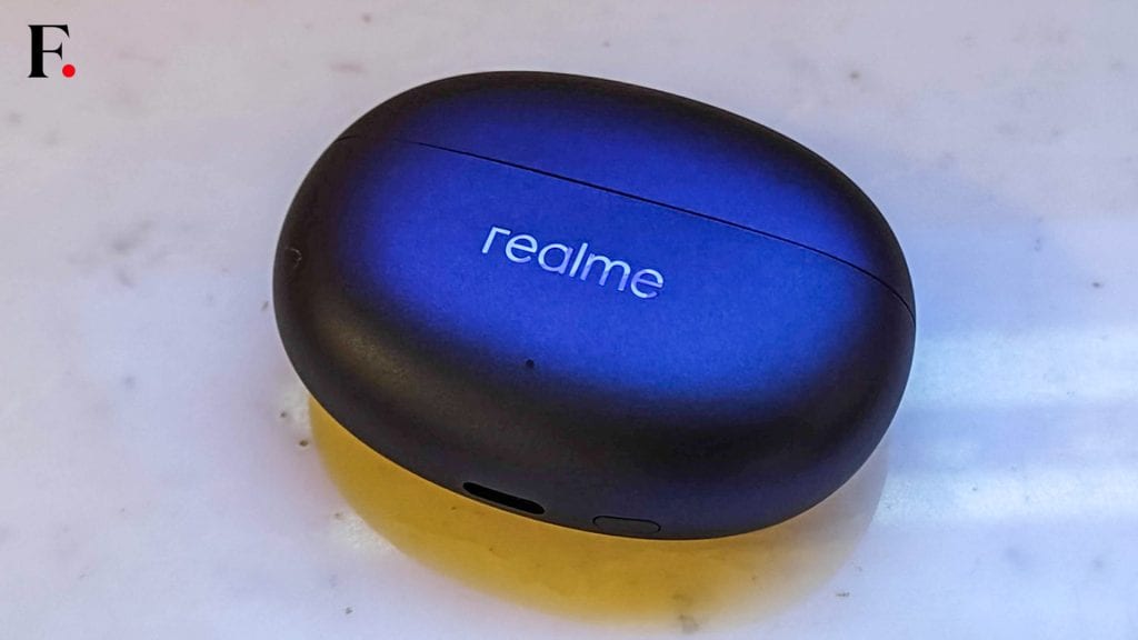 Realme Buds Air 5 Review: Case