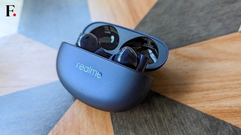 Realme Buds Air 5 Review: Design