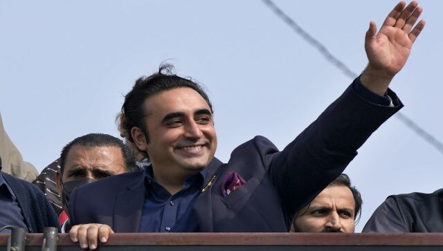 Imran Khanbacked independents come first in Pakistan What happens next
