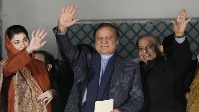 Imran Khanbacked independents come first in Pakistan What happens next