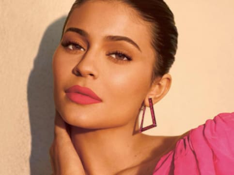 Kylie Jenner beats Mark Zuckerberg to become Forbes' youngest self-made billionaire Kylie Jenner beats Mark Zuckerberg to become Forbes' youngest self-made billionaire