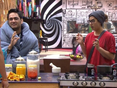 Former Bigg Boss contestants Shilpa Shinde, Vikas Gupta to reenter show's 12th season as guests Former Bigg Boss contestants Shilpa Shinde, Vikas Gupta to reenter show's 12th season as guests