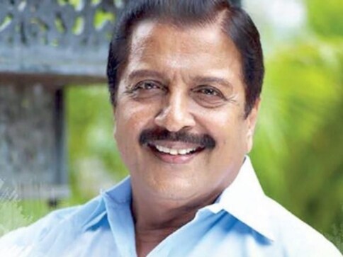 Tamil actor Sivakumar smacks phone from man as he tries to take selfie; Twitter bursts into memes Tamil actor Sivakumar smacks phone from man as he tries to take selfie; Twitter bursts into memes