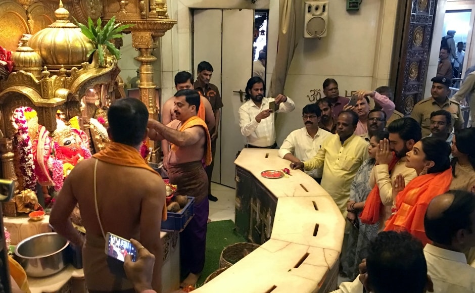 Ranveer Singh and Deepika Padukone perform the puja at Siddhivinayak Temple. Sachin Gokhale Ranveer Singh and Deepika Padukone perform the puja at Siddhivinayak Temple. Sachin Gokhale