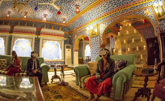 Stories from Down Under VR Showcase, part of Un Box’ Future Fiction, curated for the Australian Festival in India by the Australian High Commission, at the Badal Mahal Stories from Down Under VR Showcase, part of Un Box’ Future Fiction, curated for the Australian Festival in India by the Australian High Commission, at the Badal Mahal