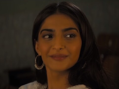 Ek Ladki Ko Dekha Toh Aisa Laga movie review: A warm ode to loving and living as we choose Ek Ladki Ko Dekha Toh Aisa Laga movie review: A warm ode to loving and living as we choose