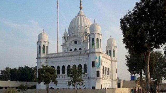 Amarinder Singh urges Centre to work with Pakistan to allow pilgrimage to Kartarpur Sahib with Aadhaar card Amarinder Singh urges Centre to work with Pakistan to allow pilgrimage to Kartarpur Sahib with Aadhaar card
