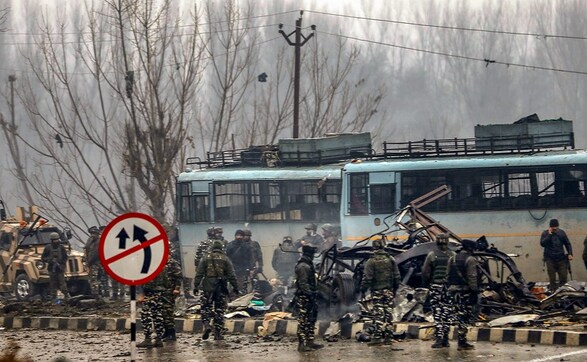 Pulwama terror attack: At least 40 CRPF personnel killed in suicide bomb attack in Jammu and Kashmir Pulwama terror attack: At least 40 CRPF personnel killed in suicide bomb attack in Jammu and Kashmir